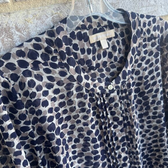 Banana Republic 3/4 Sleeve Button Front Round Neck Geo Sheer Blouse Size L. - Picture 6 of 10